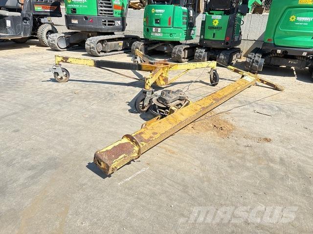 Sumner R250 Guinchos, elevadores e elevações de materiais
