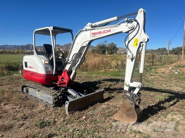 Takeuchi TB235 Escavadoras de rastos