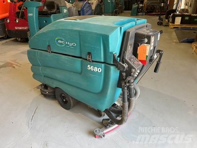 Tennant 5680 Secadoras chão industriais