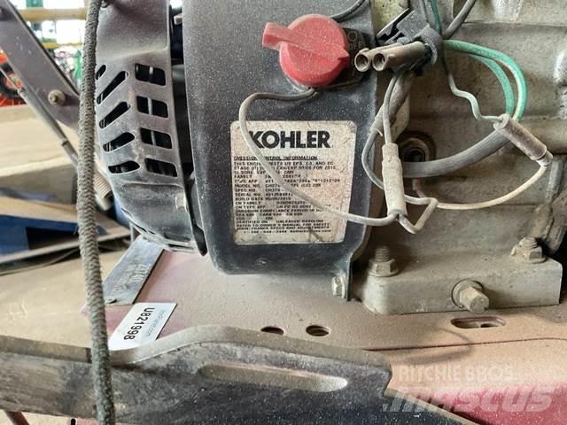 Toro 23740 Varredoras interior