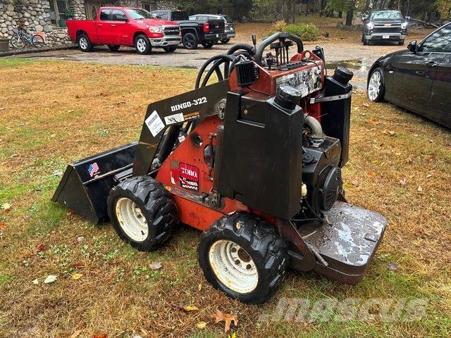 Toro Dingo 322 Carregadoras de direcção deslizante
