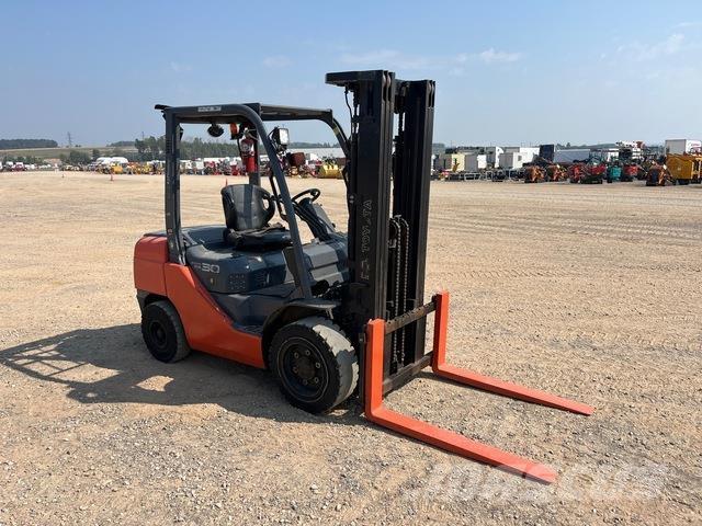 Toyota 8DFU30 Construção - Outros
