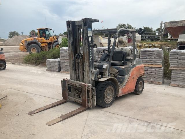Toyota 8FG35U Construção - Outros
