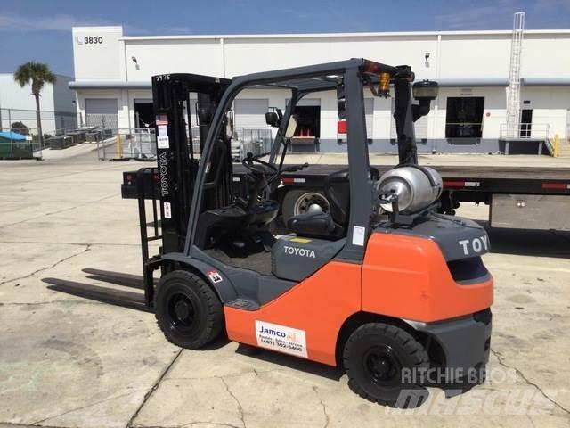 Toyota 8FGU25 Construção - Outros
