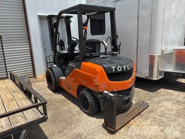 Toyota 8FGU30 Construção - Outros
