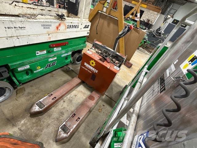 Toyota 8HBW23 Movimentadores manuais de palettes