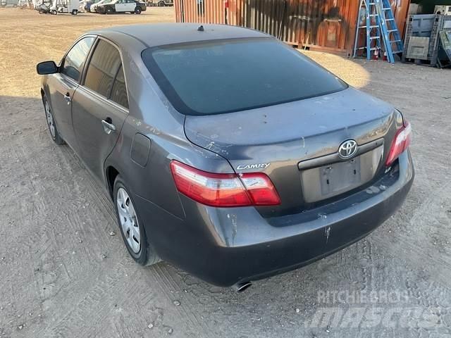 Toyota Camry Carros Ligeiros