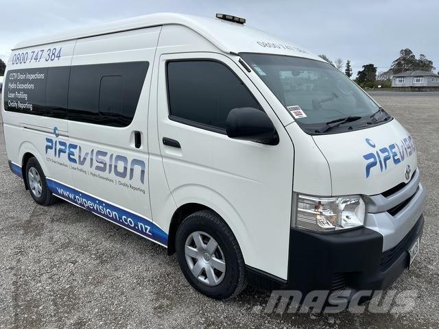 Toyota HiAce Carrinhas de caixa fechada