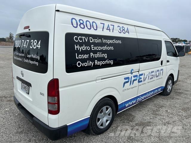 Toyota HiAce Carrinhas de caixa fechada