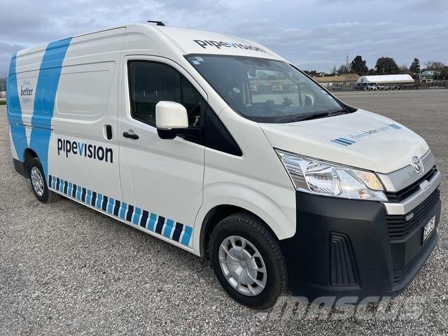 Toyota HiAce Carrinhas de caixa fechada