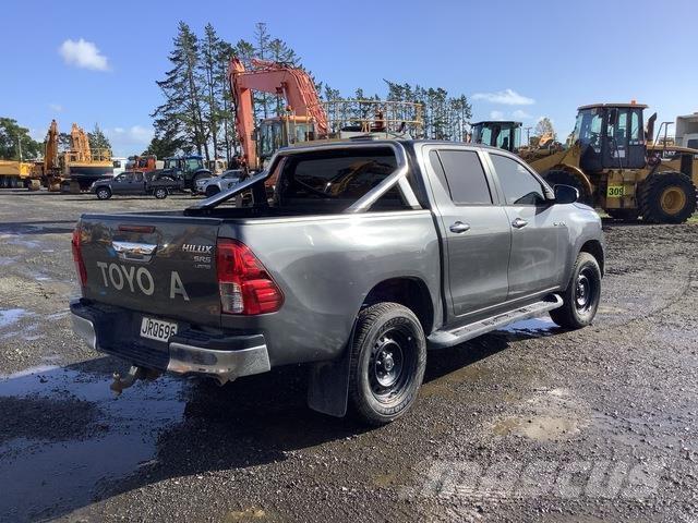 Toyota HiLux Pick up de caixa aberta