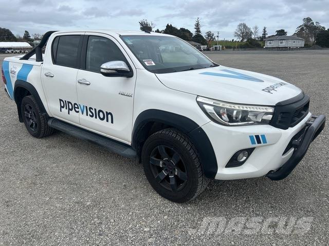 Toyota HiLux Outros