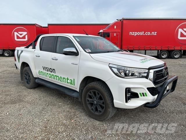Toyota HiLux Outros