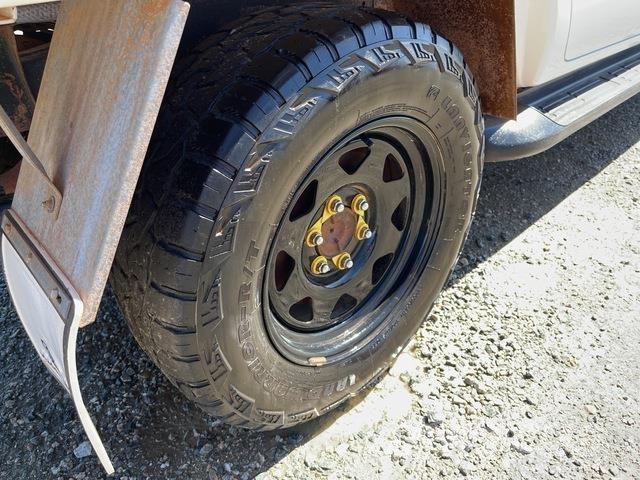 Toyota Hilux Outros
