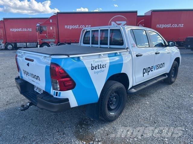 Toyota HiLux Outros
