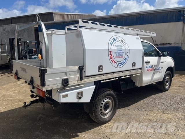 Toyota HiLux Outros