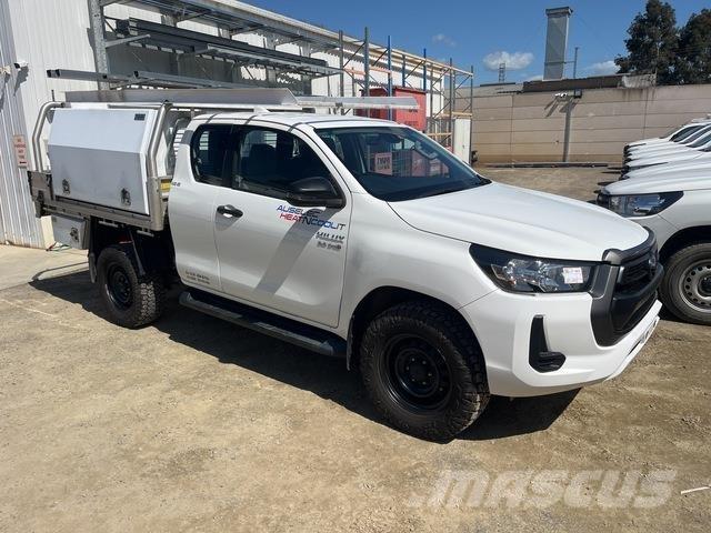 Toyota HiLux Outros