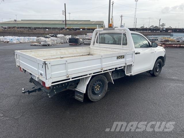 Toyota HiLux Outros