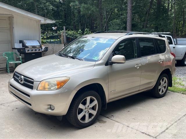 Toyota RAV4 Carros Ligeiros