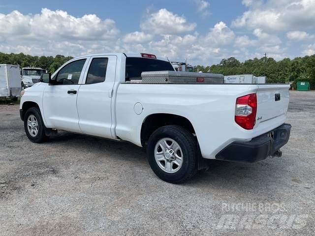 Toyota Tundra Outros
