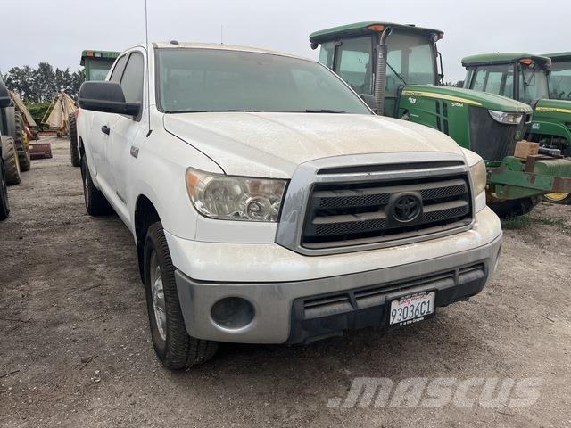 Toyota Tundra Outros