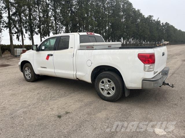 Toyota Tundra Outros