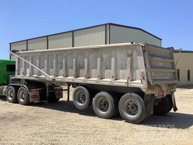 Travis S102 Reboques basculantes