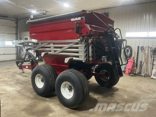 Valmar 5500 Espalhadores de minério