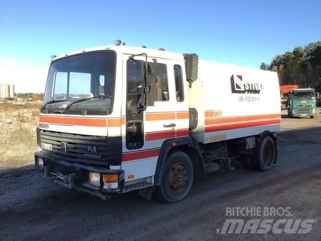 Volvo FL611 Camiões varredores