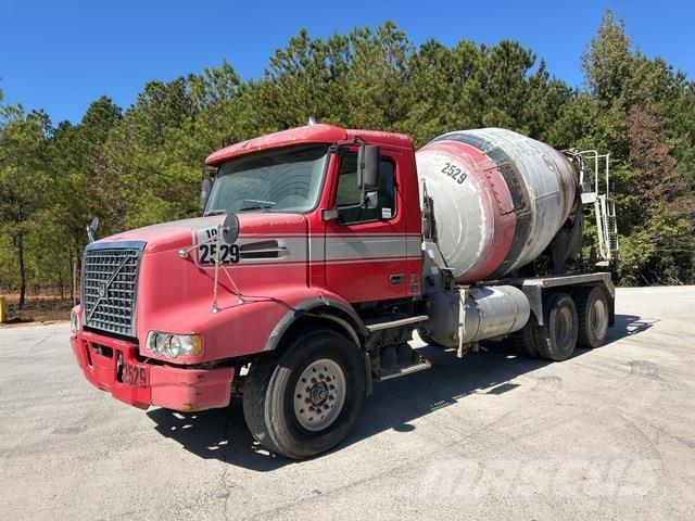 Volvo VHD64B Outros Camiões