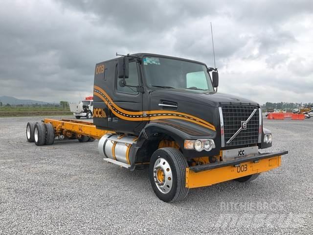 Volvo VHD64F Cabines e interior