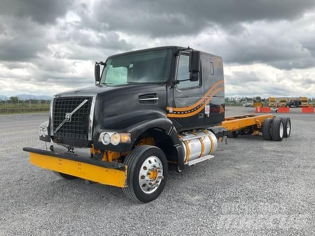 Volvo VHD64F Cabines e interior