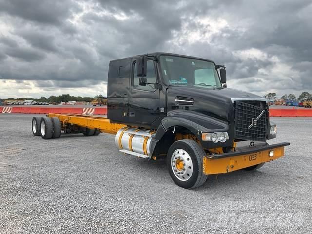 Volvo VHD64F Cabines e interior