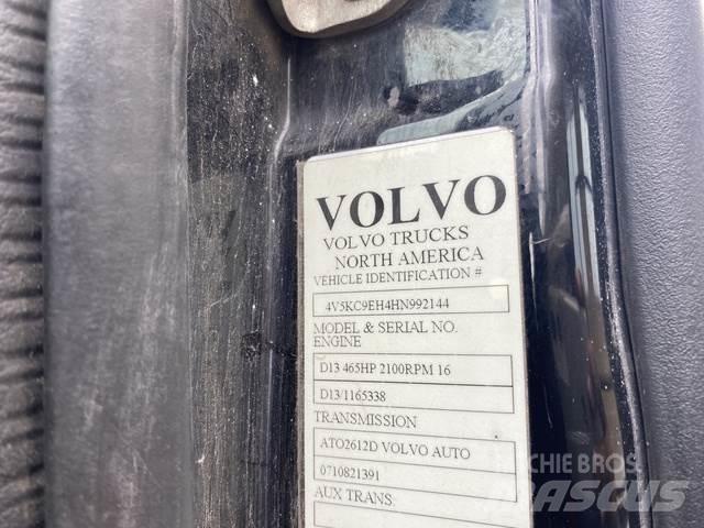Volvo VHD64F Cabines e interior