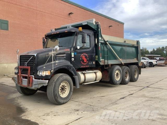 Volvo VHD84F Camiões basculantes