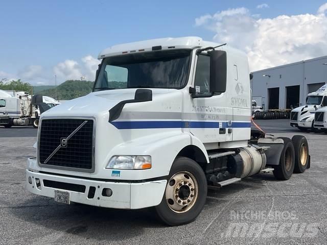Volvo VN64T Tractores (camiões)