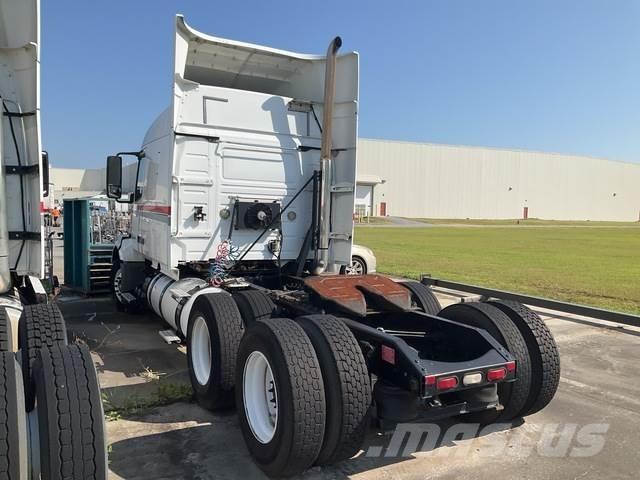 Volvo VNL Tractores (camiões)