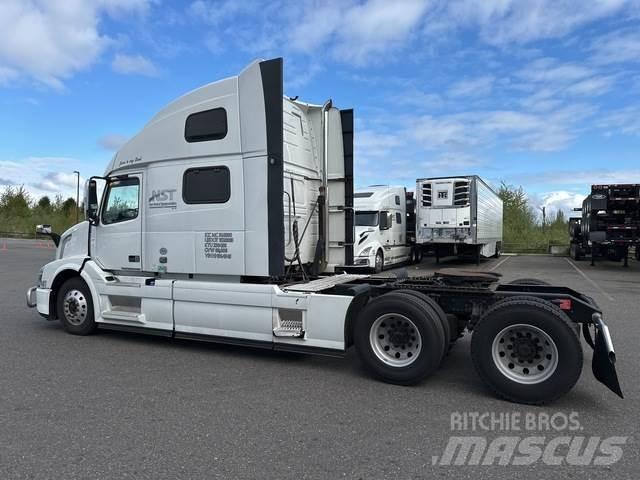 Volvo VNL 780 Tractores (camiões)