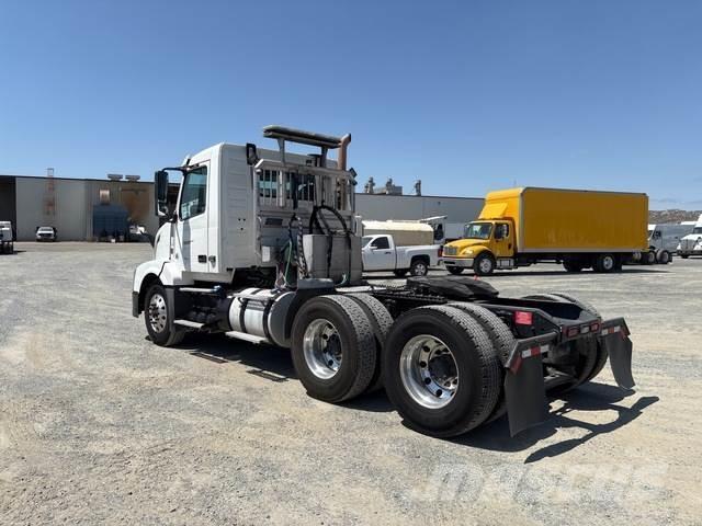 Volvo VNL300 Tractores (camiões)