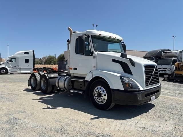 Volvo VNL300 Tractores (camiões)