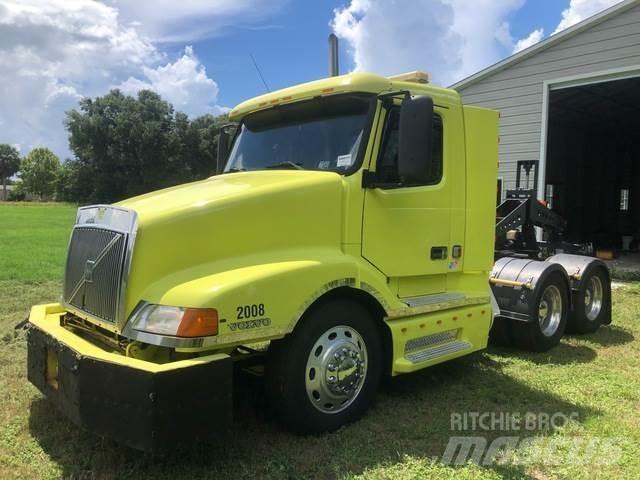 Volvo VNL64T Tractores (camiões)