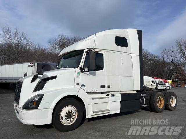 Volvo VNL670 Tractores (camiões)