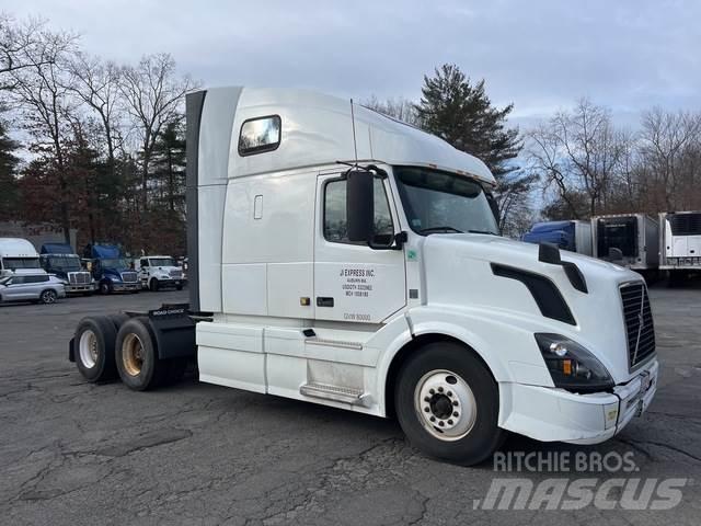 Volvo VNL670 Tractores (camiões)