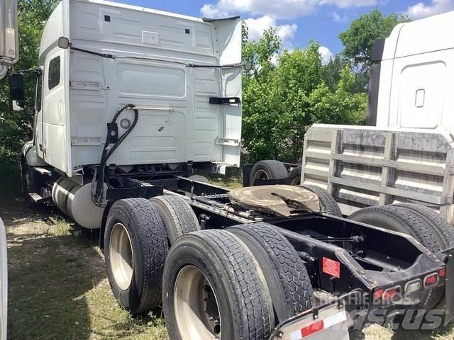 Volvo VNL740 Tractores (camiões)