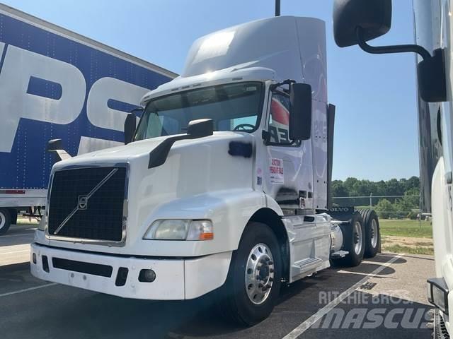 Volvo VNM Tractores (camiões)