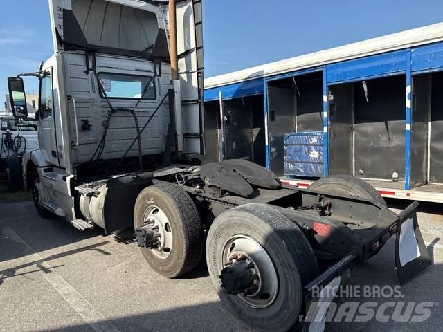 Volvo VNM Tractores (camiões)