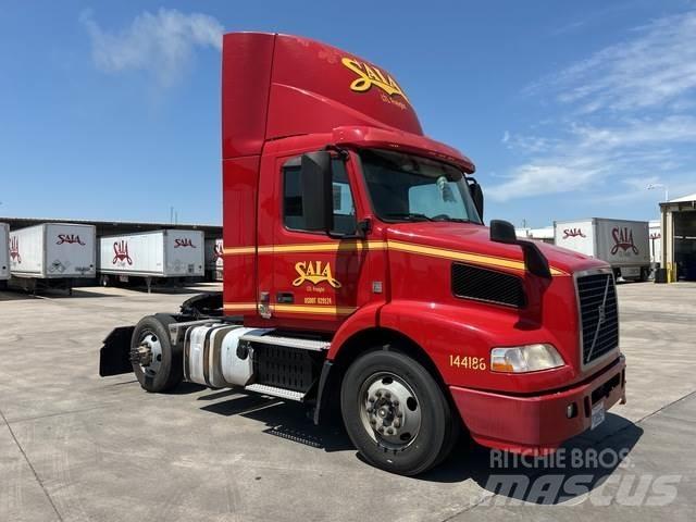 Volvo VNM Tractores (camiões)