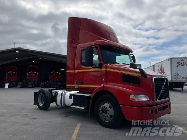 Volvo VNM Tractores (camiões)