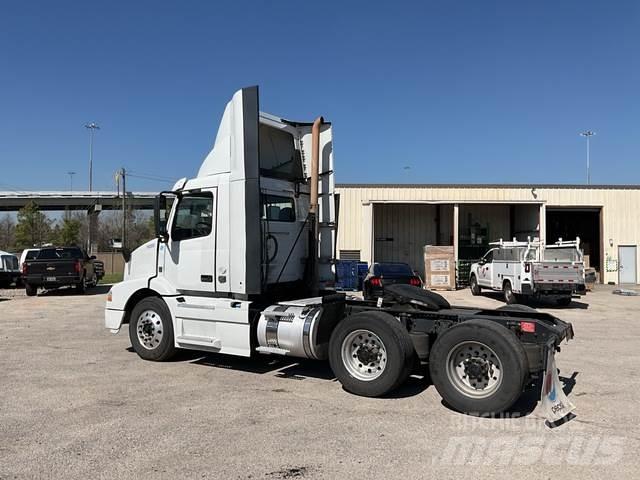 Volvo VNM Tractores (camiões)