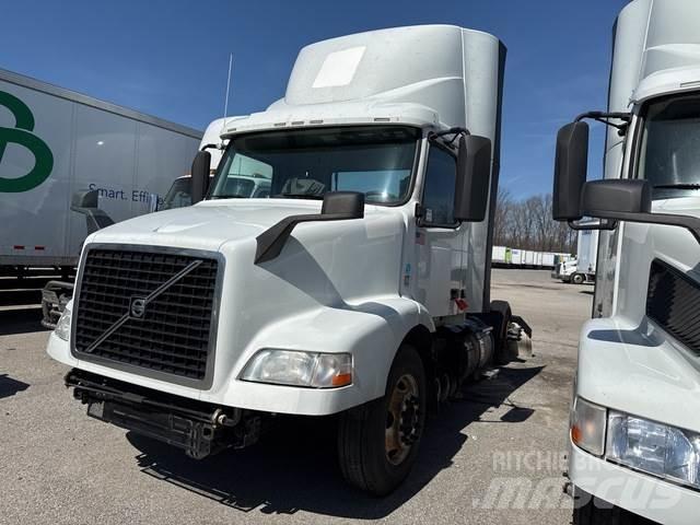 Volvo VNM Tractores (camiões)